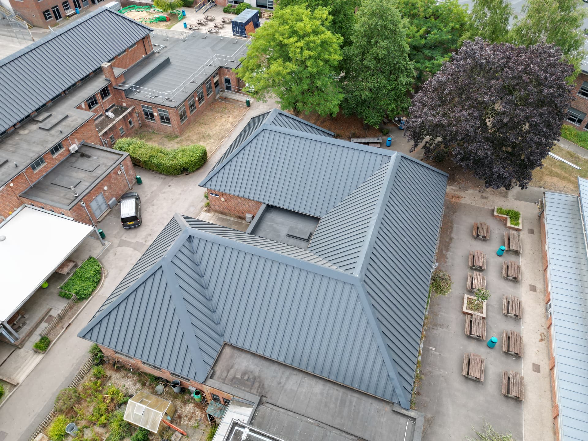 U-shaped block with completed R-MER LOC roof, Kingsbury Green Academy
